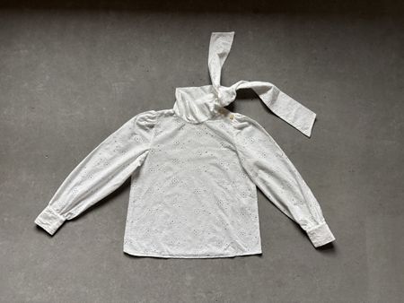 SÉZANE Bluse Schalkragen Broderie Anglaise Gr. 38 – wie NEU